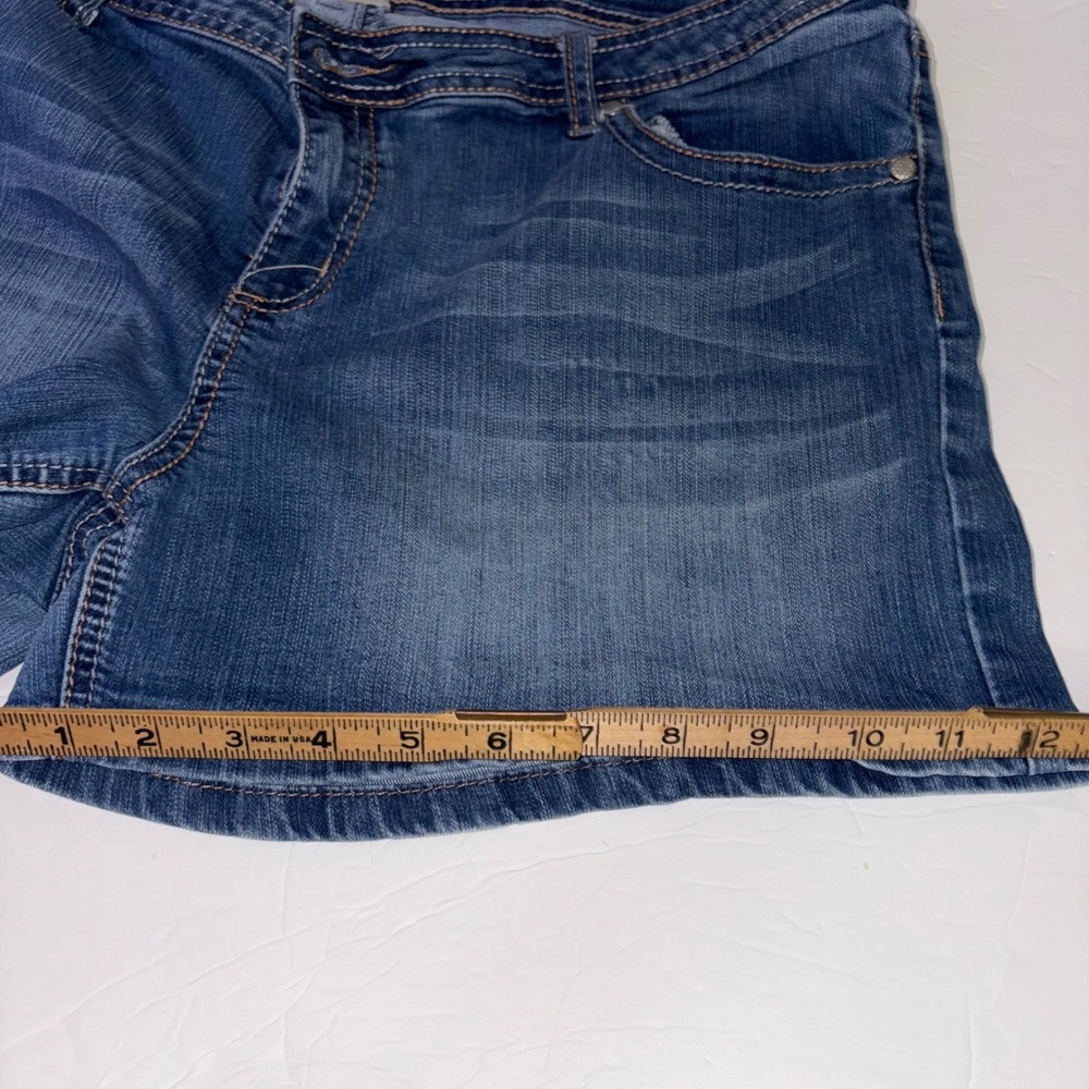 Natural Reflections Denim Shorts Size 18 Blue Mid Rise Embroidered Flap Pocket - Picture 5 of 10